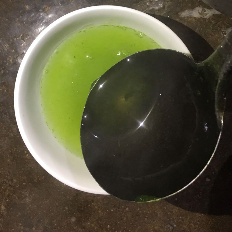 Step 3 Remove from mold Jelly with Pandan Leaves