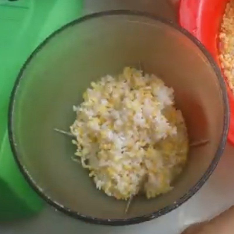 Step 1 Prepare rice and green beans Green Bean Fish Porridge