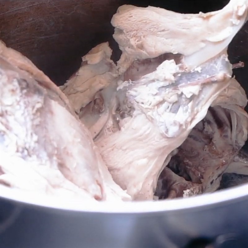 Step 1 Cooking chicken broth for Pandan Chicken Rice