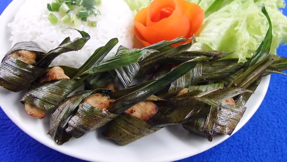 2 ways to cook fragrant and appealing pandan rice and pandan chicken rice 14 Pandan leaf chicken rice