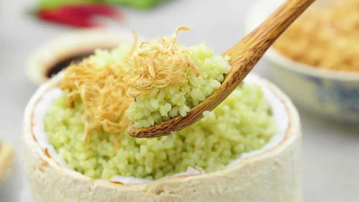 2 ways to cook fragrant and appealing pandan rice and pandan chicken rice 2 Pandan Rice