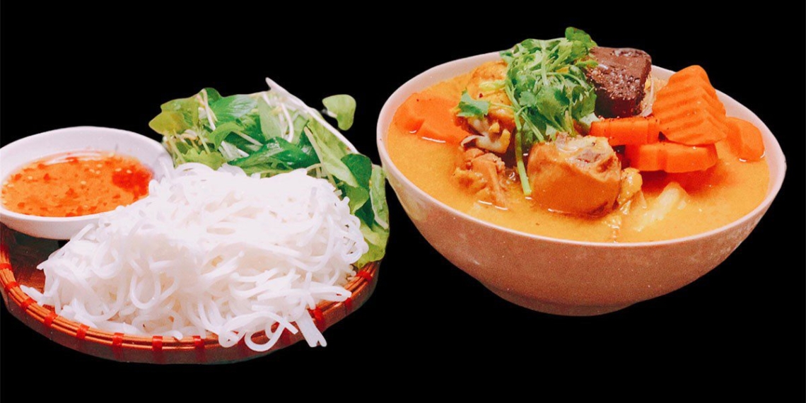 cooking crab curry noodle delicious fat everyone at home loves 13869