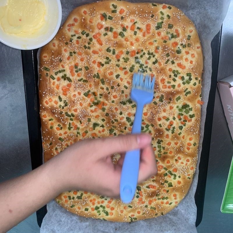 Step 8 Roll the bread Rolled bread with pork floss and egg sauce
