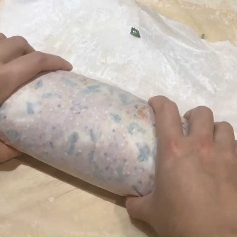 Step 7 Rolling the bread Mayonnaise sauce roll bread