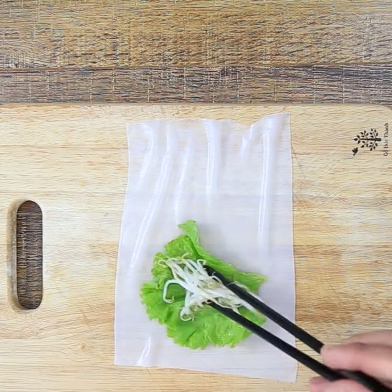Step 2 Rolling the Pho rolls for Pork minced Pho rolls