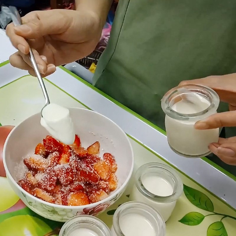 Step 2 Soak strawberries with yogurt Strawberry soaked in yogurt