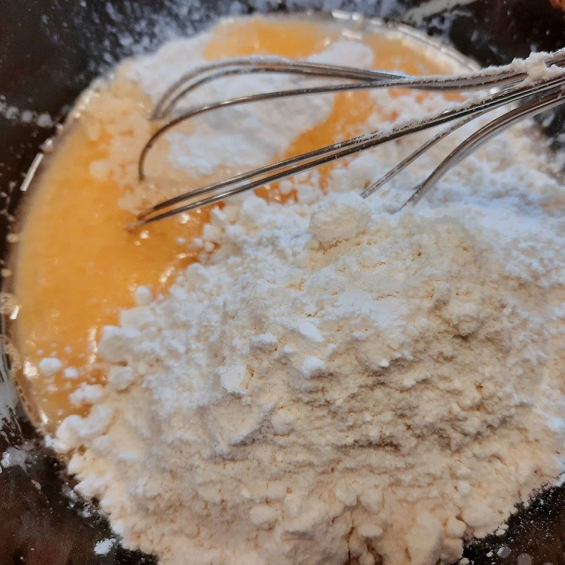 Step 2 Whip the egg mixture Fresh orange sponge cake