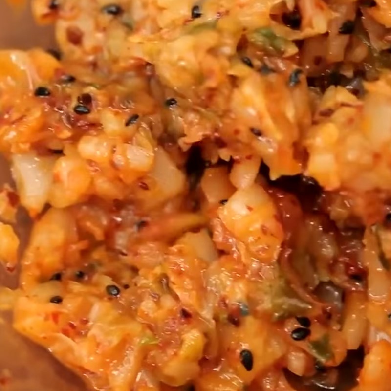 Step 2 Beating eggs Kimchi fried eggs
