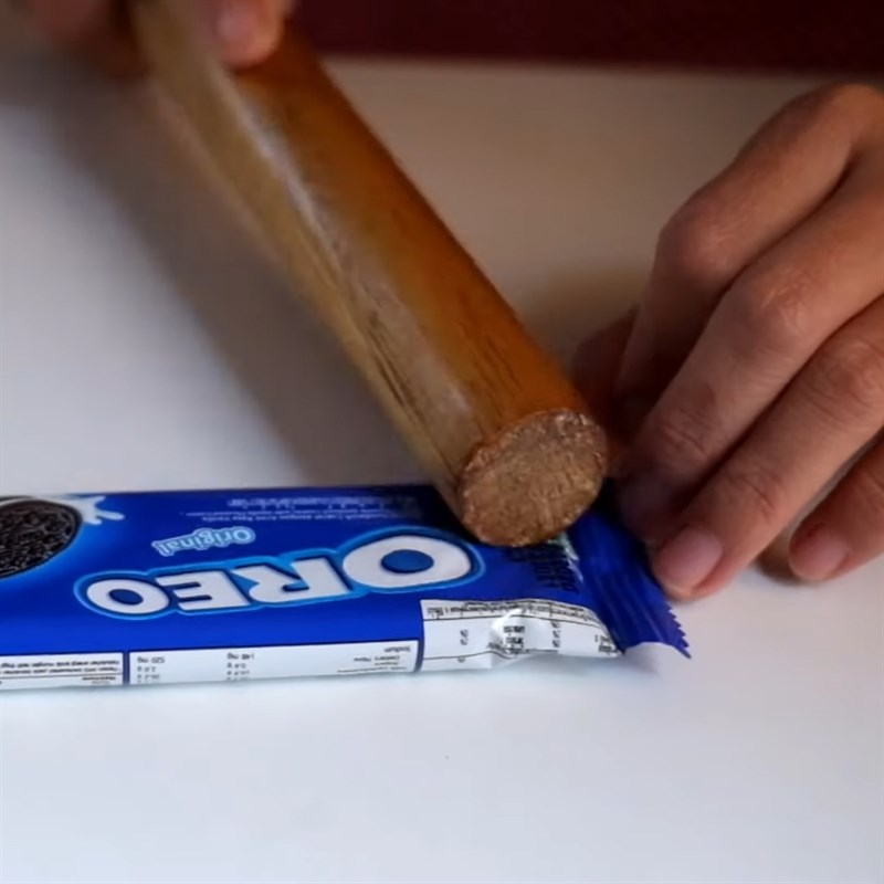 Step 1 Crush the Oreo cookies Oreo ice cream bars
