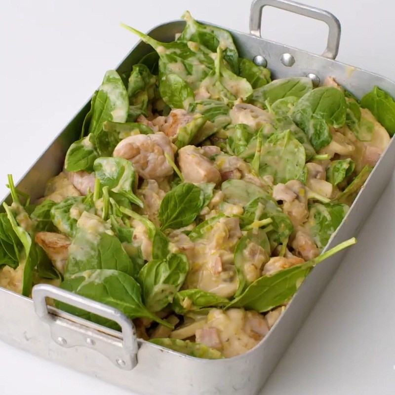 Step 6 To put on the tray and bake Mashed potatoes with chicken