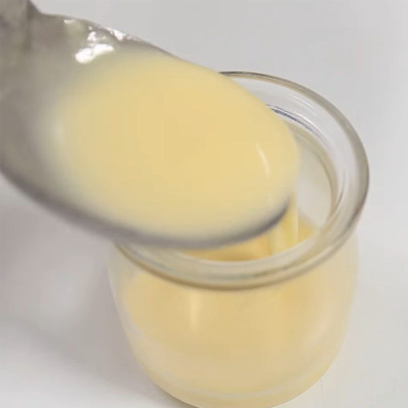 Step 3 Pour into molds Panna cotta orange syrup