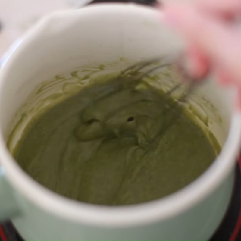 Step 4 Cooking the green tea egg mixture Green tea mousse