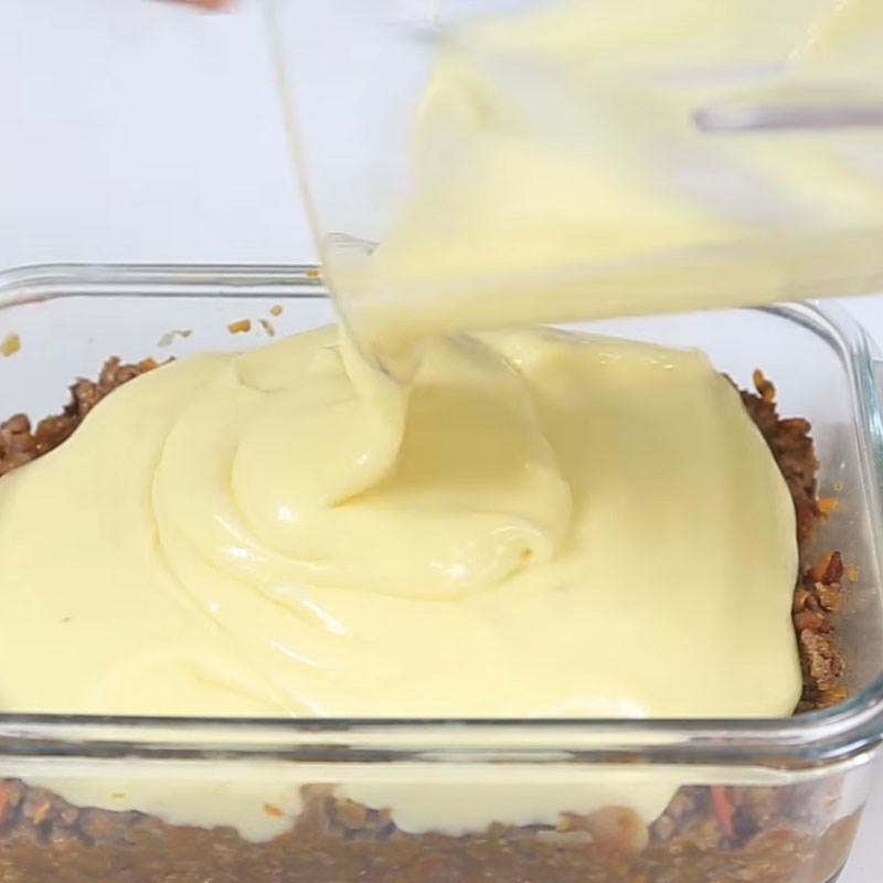 Step 5 Baked Potatoes Baked mashed potatoes with gravy