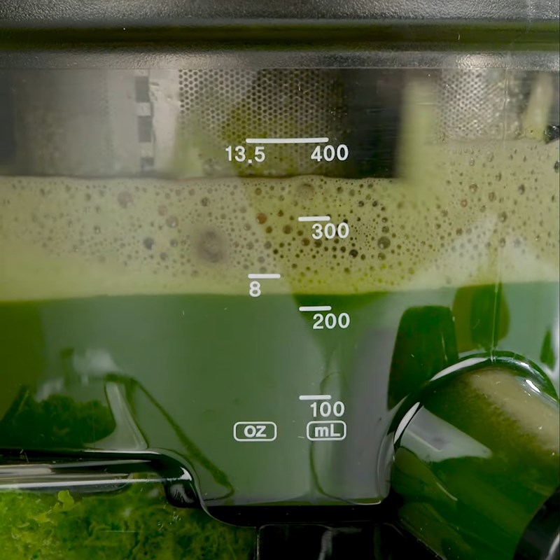 Step 2 Juice the Broccoli for Broccoli Juice