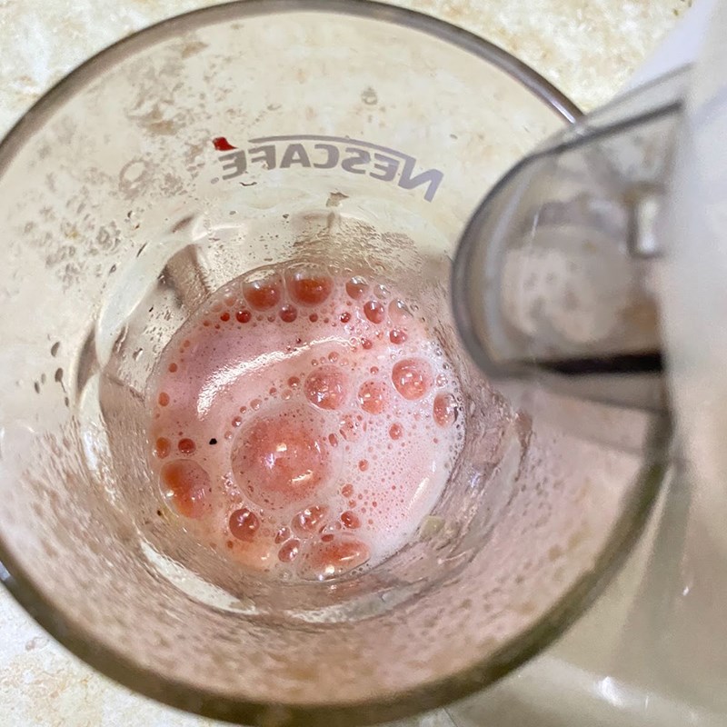 Step 2 Juice the Tomatoes and Grapefruit for Grapefruit Tomato Juice
