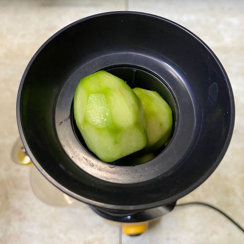 Step 2 Juice the starfruit and cherries for Starfruit and Cherry Juice