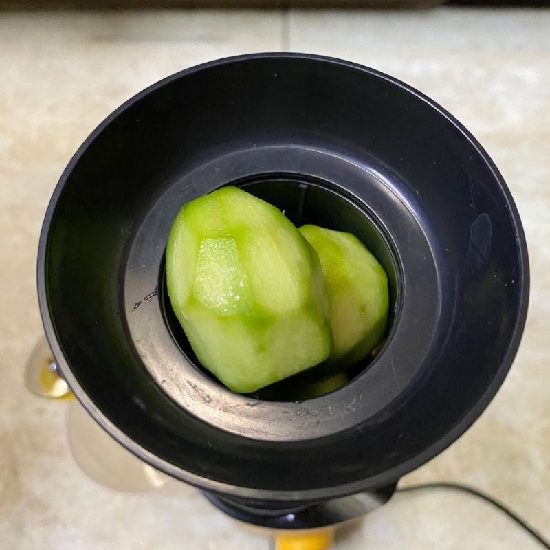 Step 2 Juicing the sour and mango Mango Sour Juice