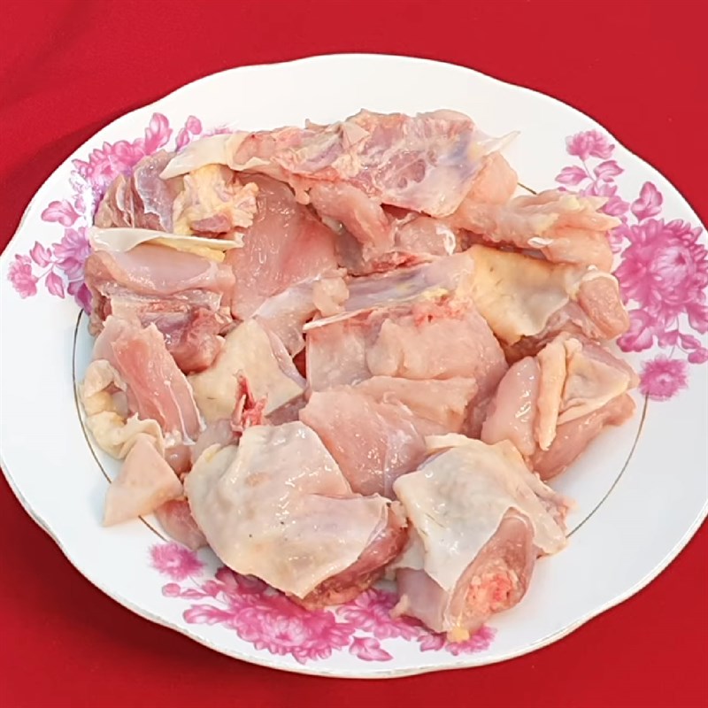 Step 2 Prepare Chicken Meat for Braised Chicken with Green Pepper