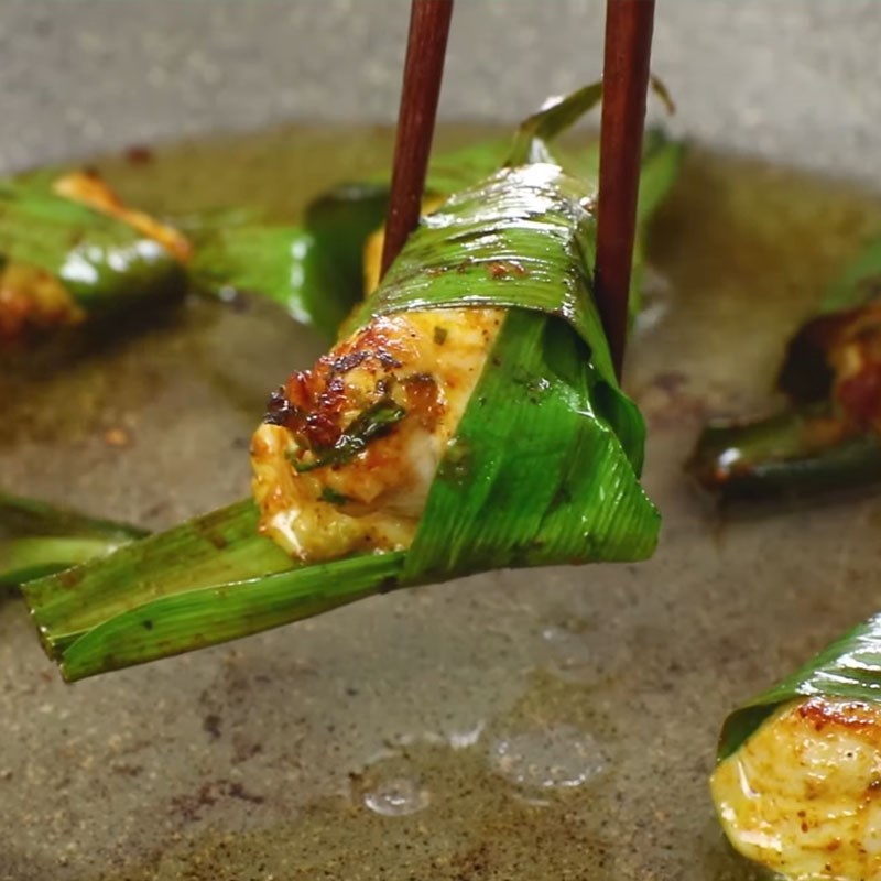 Step 5 Wrap and fry chicken Pandan chicken rice