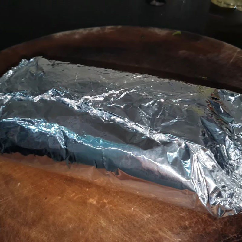 Step 4 Wrap and grill the snail paste