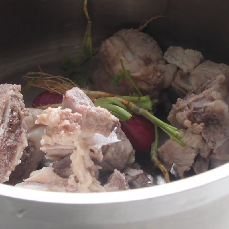 Step 2 Simmer the pork bones Nghệ An noodle soup pork bones