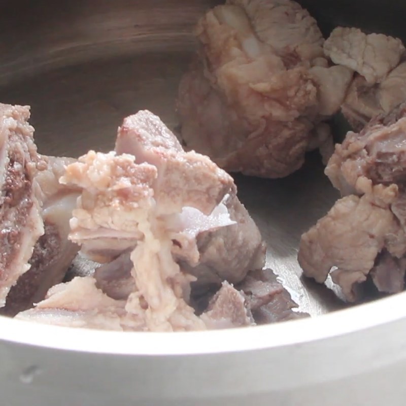 Step 2 Simmer the pork bones Nghệ An noodle soup pork bones
