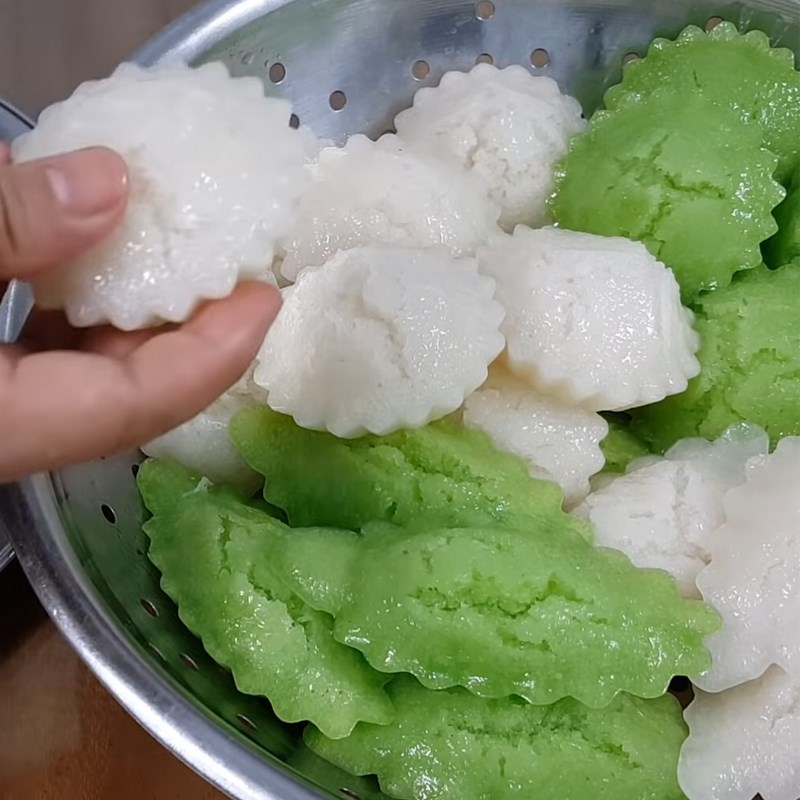 Step 4 Steamed cake Steamed rice wine cake