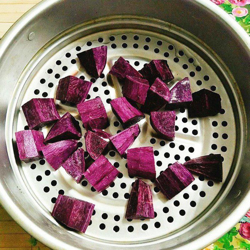 Step 1 Steam and mash the taro Taro pudding from fresh taro