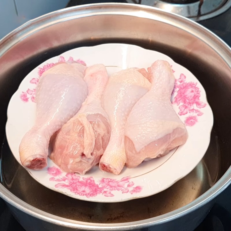 Step 2 Steaming and Marinating Chicken Thighs Honey Fried Chicken Thighs