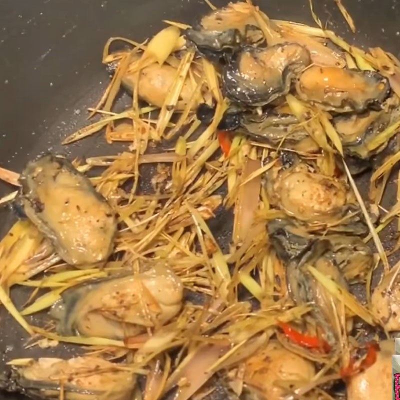 Step 3 Sautéed Oysters Sautéed Oysters with Lemongrass and Chili