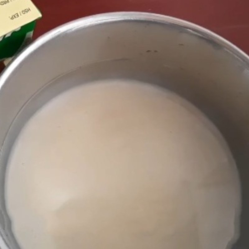 Step 1 Dissolve condensed milk and fresh milk Dragon Fruit Yogurt