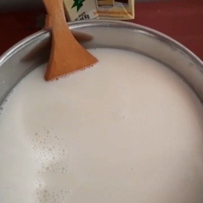 Step 1 Dissolve condensed milk and fresh milk Dragon Fruit Yogurt