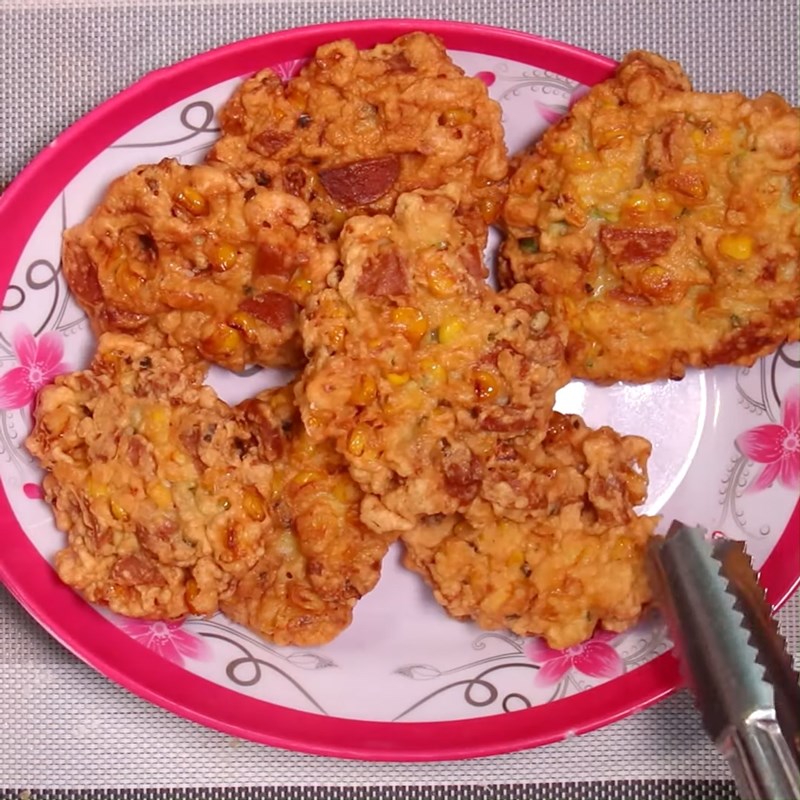 Step 5 Completion Fried corn egg (corn) and sausage