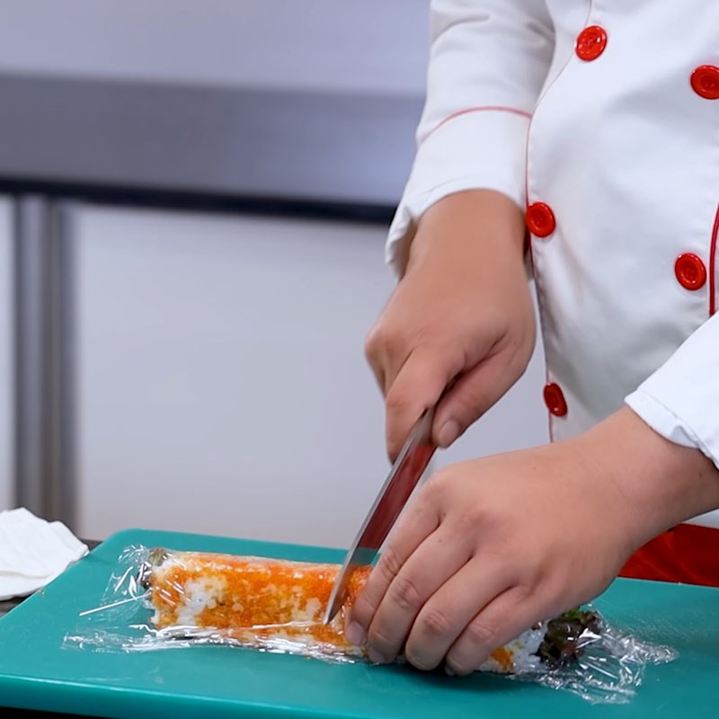 Step 4 Complete Maki sushi