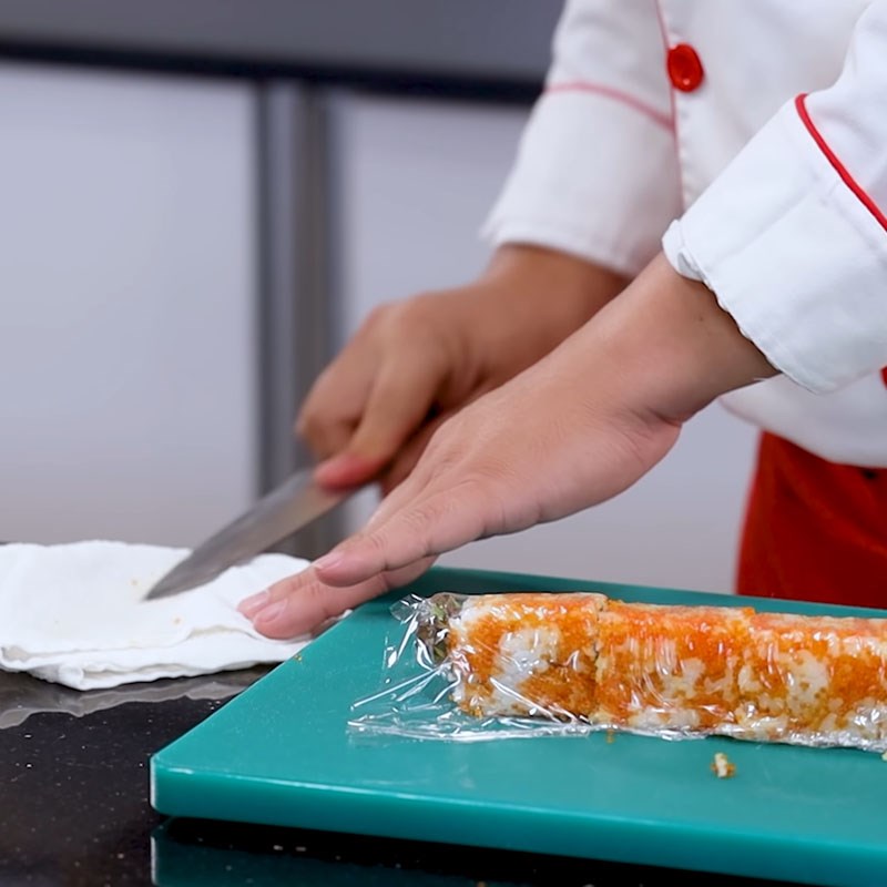 Step 4 Complete Maki sushi
