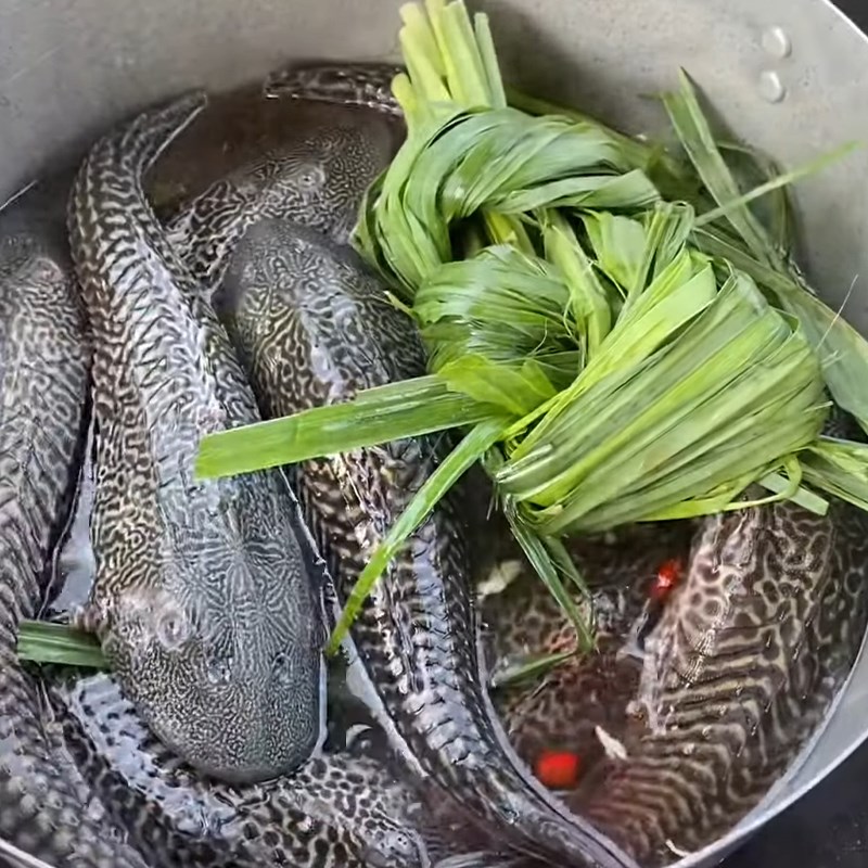 Step 4 Complete Grilled Catfish with Lemongrass