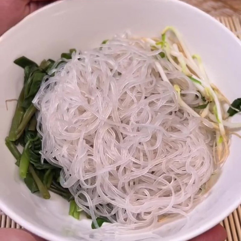Step 5 Completion Vegetarian Vermicelli (Recipe shared from TikTok Vegetarian Kitchen XANH)