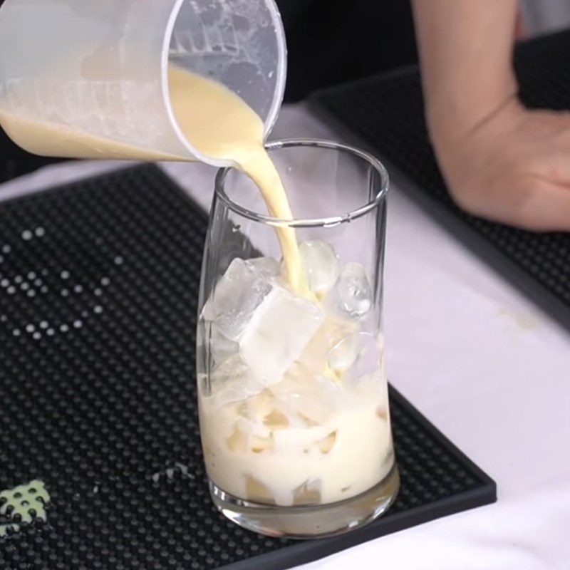 Step 6 Completing Malabar Taro Milk Tea