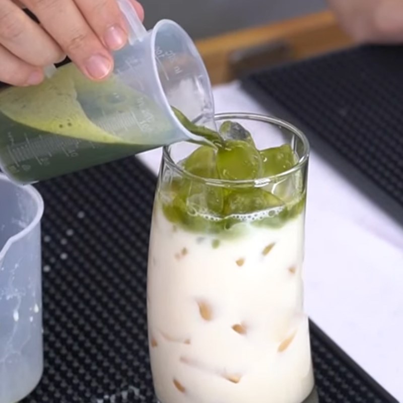 Step 6 Completing Malabar Taro Milk Tea