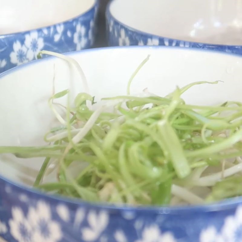 Step 5 Completion Crab Rice Noodles with Coconut Milk