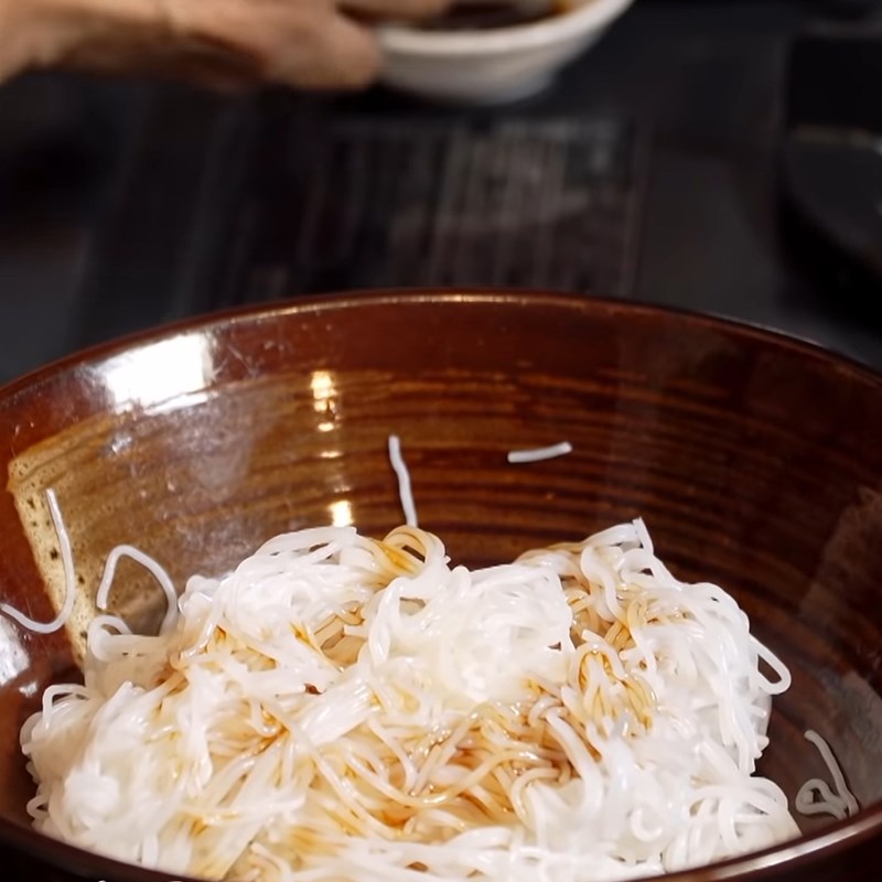 Step 3 Completion of Vegetarian Noodles with Tofu