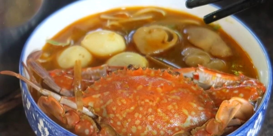 how to cook banh canh with crab in creamy coconut soup delicious recipe for fish 14957