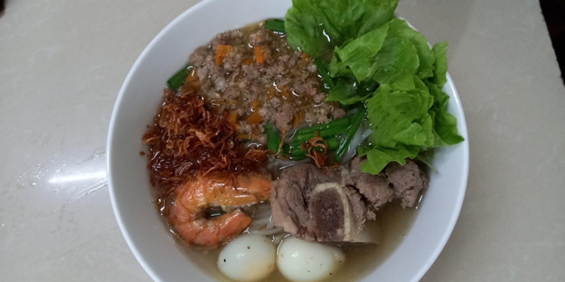 how to cook delicious pork bone hu tieu for family breakfast 13230