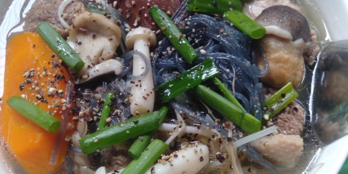 how to cook delicious simple duck noodle soup very nutritious at 13890