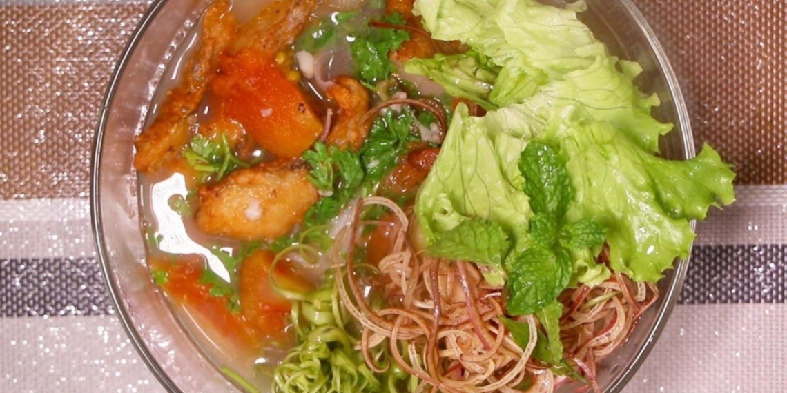 how to cook sour fish noodle delicious aromatic appealing for breakfast 14177