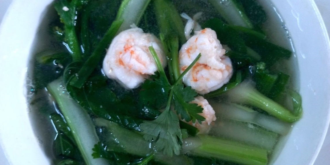 how to cook sour soup with dried shrimp simple and delicious refreshing 08873