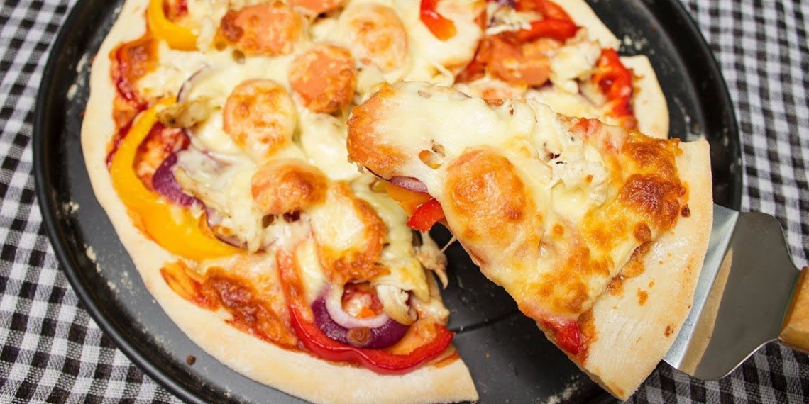 how to make chicken cheese pizza in an air fryer and pan 04111