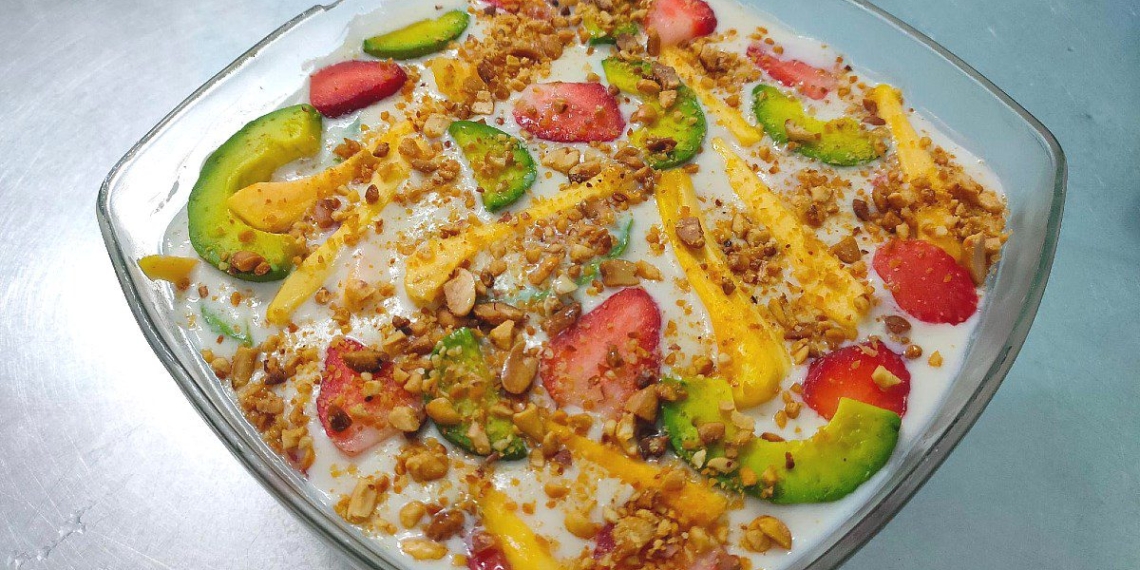 how to make delicious and attractive fruit banana ice cream very simple 13227
