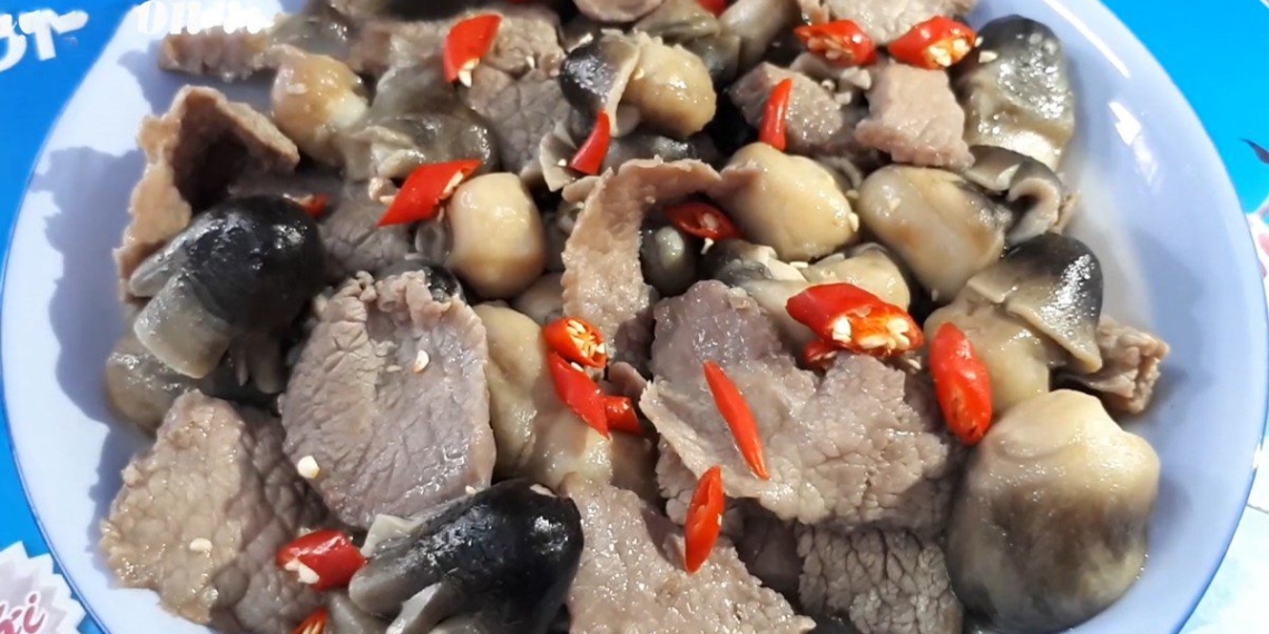 how to make delicious simple beef stir fried mushrooms eat and love 08696