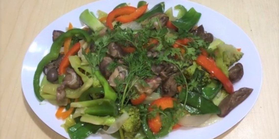 how to make delicious stir fried chicken with fragrant vegetables for family meals 09602